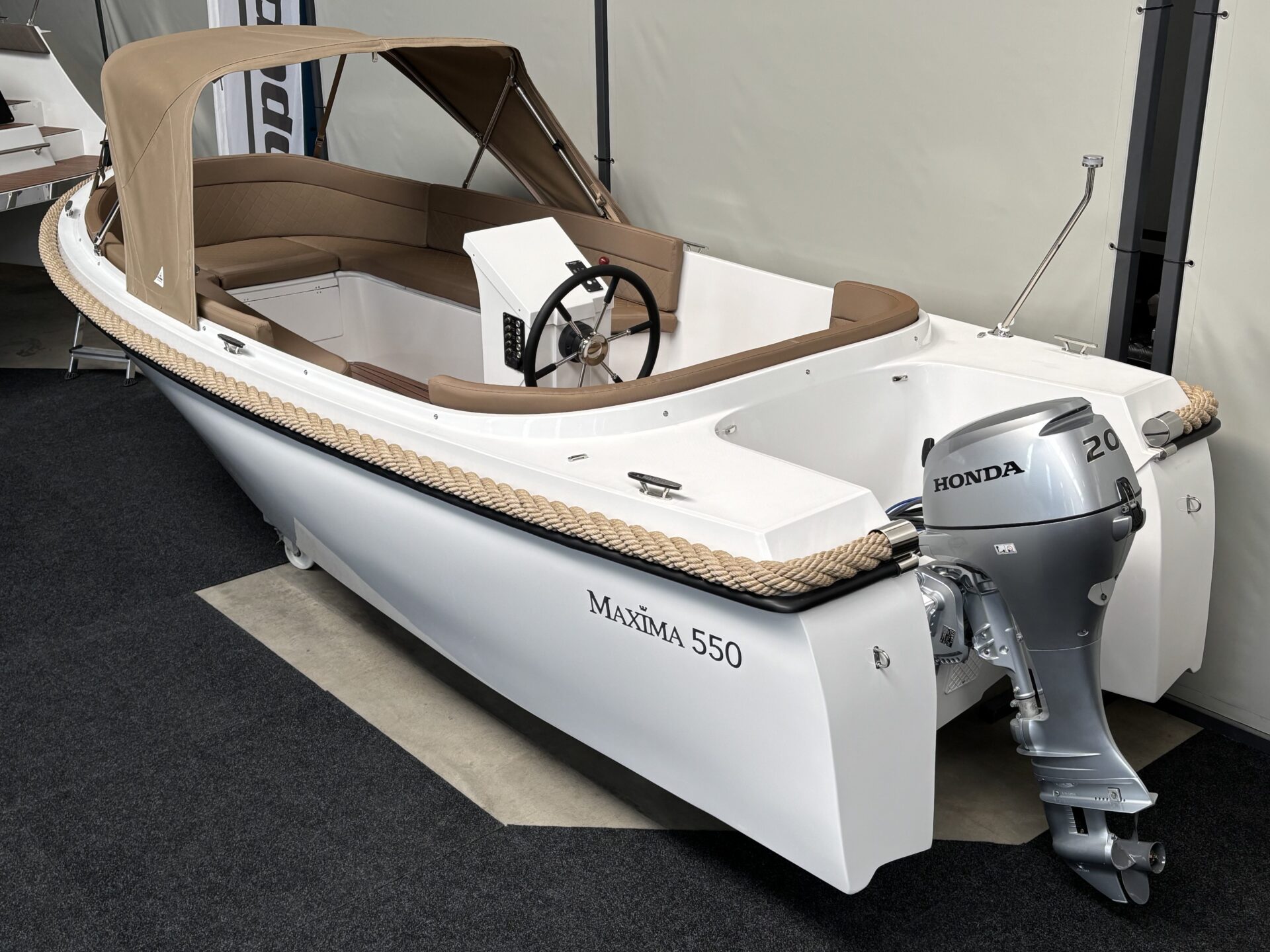 Maxima 550